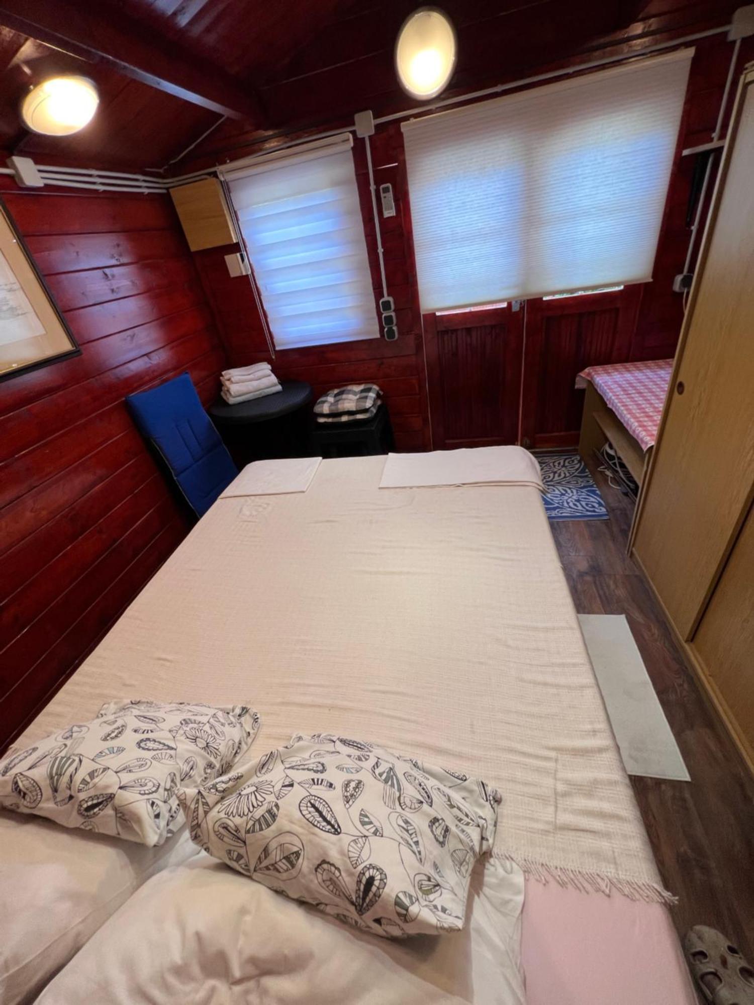 Apartments And Bungalows Vila Dalibor Hoek van Holland Ngoại thất bức ảnh
