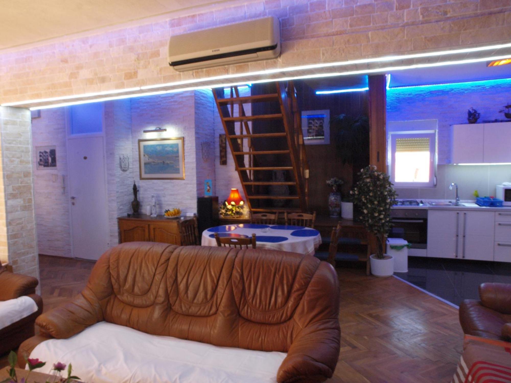 Apartments And Bungalows Vila Dalibor Hoek van Holland Ngoại thất bức ảnh